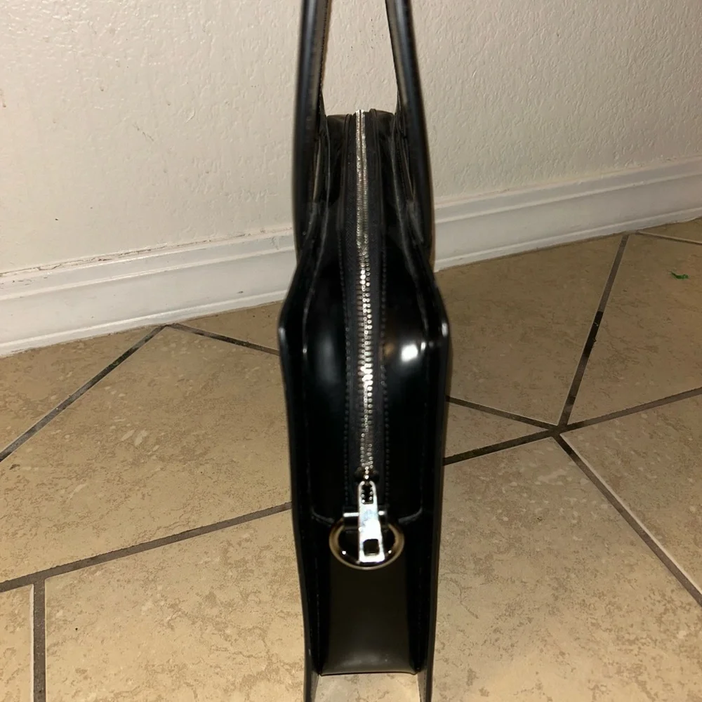 Luar Black Leather Shoulder Bag with Crossbody Rings - Picture 5 of 7